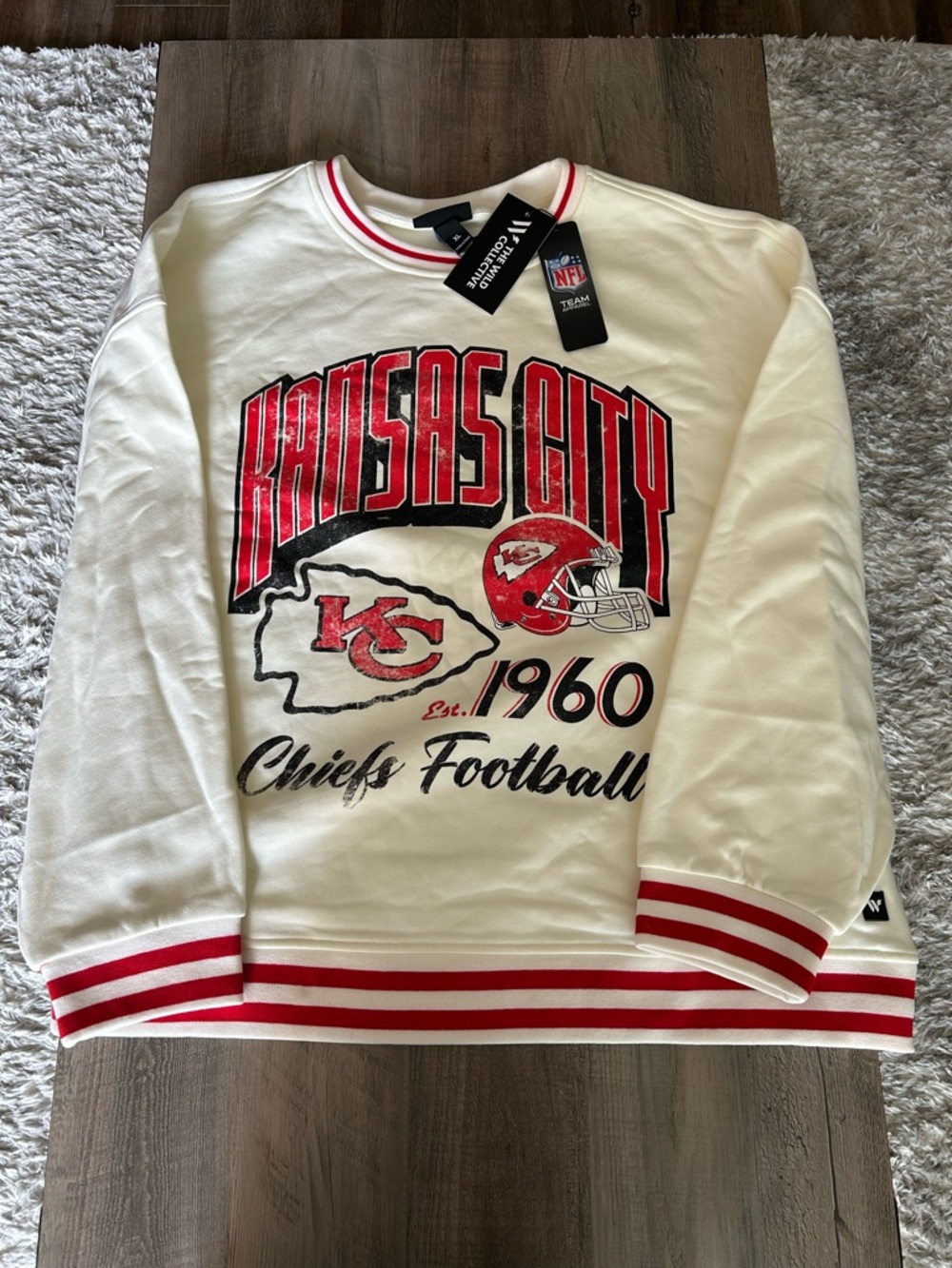 NWT The Wild Collective NFL Kansas City Chiefs Crewneck Sweatshirt
